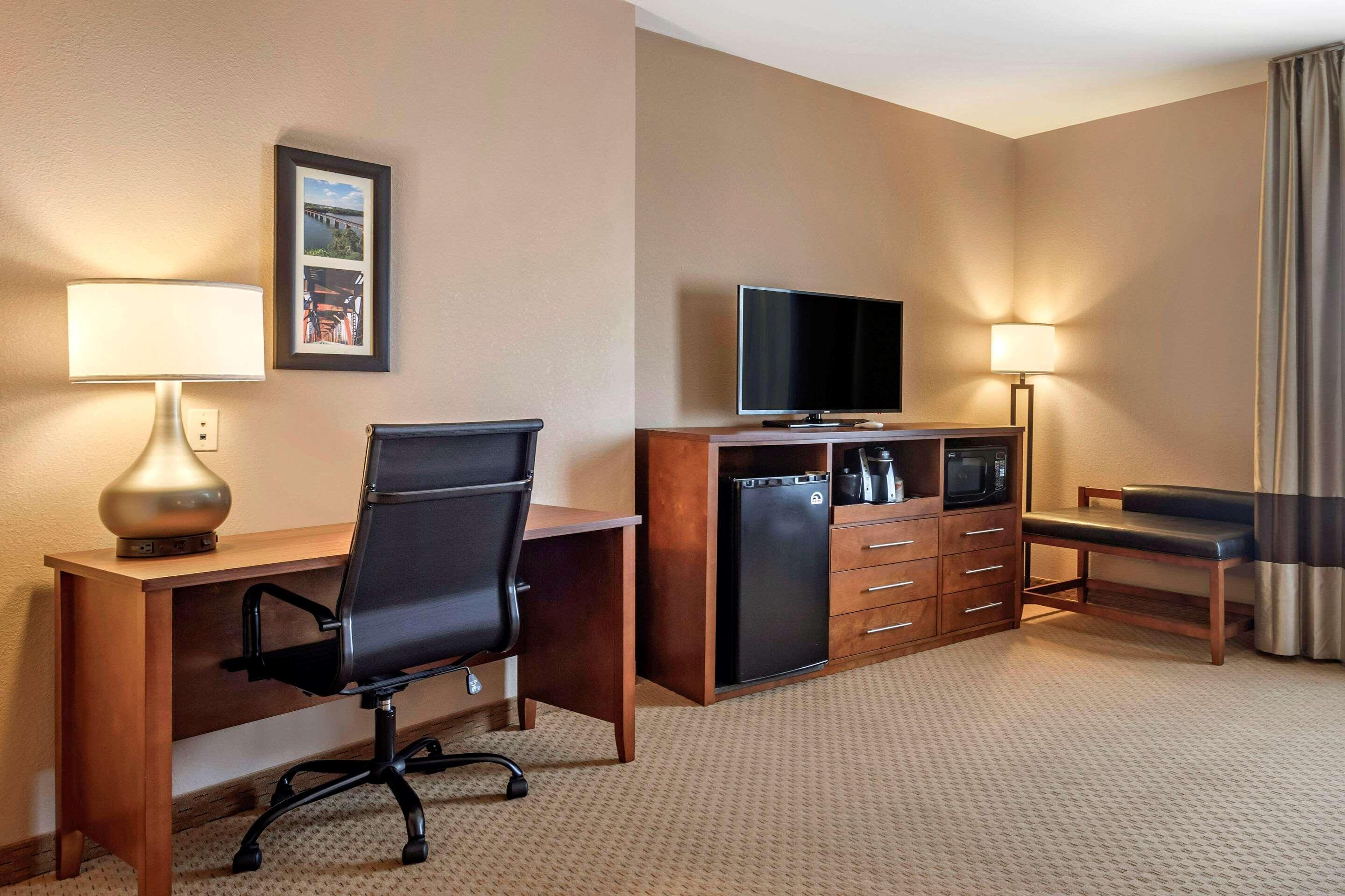 Comfort Suites Florence Shoals Area מראה חיצוני תמונה